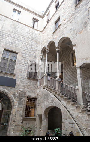 Gotischen Viertel sind im Zentrum von Barcelona und einige der Gebäude stammen aus dem Mittelalter Stockfoto
