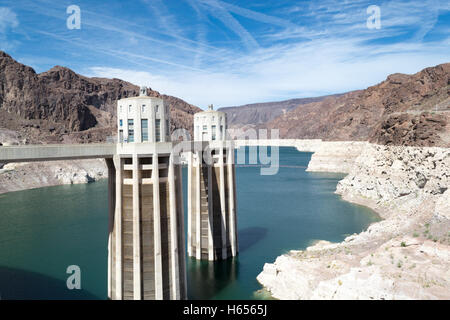 Hoover-Staudamm befindet sich an der Grenze zwischen Nevada und Arizona Stockfoto