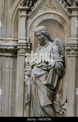 Detail von Fonte Gaia am Piazza del Campo in Siena, Italien Stockfoto