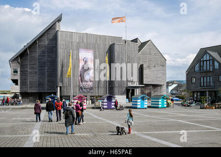 Das National Maritime Museum am Discovery Quay in Falmouth, Cornwall, England, UK an einem sonnigen Sommertag Stockfoto