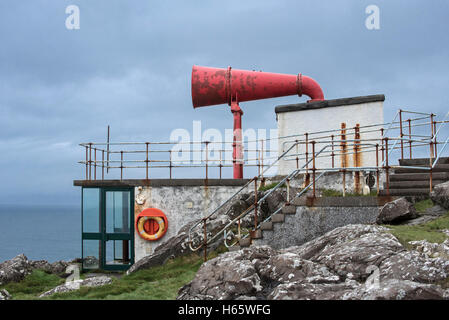 Nebelhorn an Ardnamurchan Punkt und westlichsten Leuchtturm auf dem britischen Festland in Schottland Stockfoto