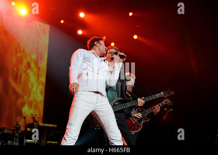 BARCELONA - 20 JUN: Duran Duran (pop-Band) live-Performance beim Sonar Festival am 20. Juni 2015 in Barcelona, Spanien. Stockfoto