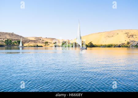 Die Reise in die Wüste Westufer des Nil, Assuan, Ägypten. Stockfoto