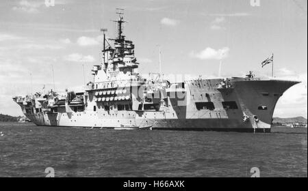 HMS Unicorn aus Singapur 1949: Einhorn war eine königliche Marine Reparatur Schiff und Flugzeug Flugzeugträger Stockfoto