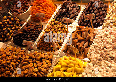 Türkische Trockenfrüchte / Grand Bazaar Stockfoto