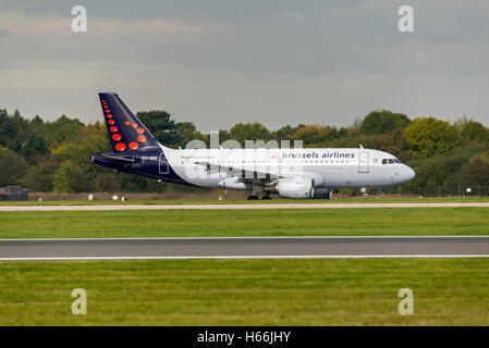 OO-SSF Airbus A319-111 Brussels Airlines Abflug. Flughafen Manchester England. Stockfoto