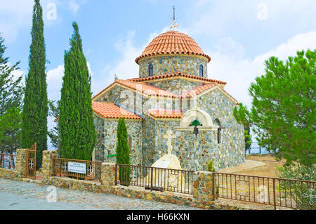 Die Kirche aller Heiligen des zyprischen befindet sich neben dem Kloster Stavrovouni auf dem gleichnamigen Berg. Stockfoto