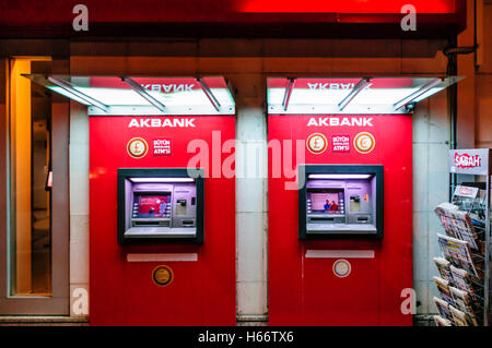 Geldautomaten für die AkBank, Türkei Stockfoto