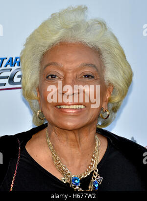 Nichelle Nichols kam bei der Weltpremiere von "Star Trek: Renegades in The Crest Theater auf 1. August 2015 in Westwood, Kalifornien. Stockfoto