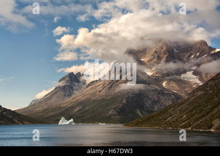 Europa, Grönland, Prinz Christian Sund, Grönländisch: Ikerasassuaq, Aussicht in der Nähe Illorsuit Havn Stockfoto