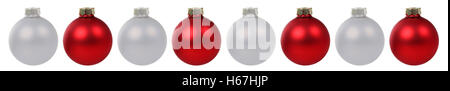 Weihnachten Kugeln Kugeln Dekoration Rot Silber Grenze in einer Reihe auf einem weißen Hintergrund isoliert Stockfoto
