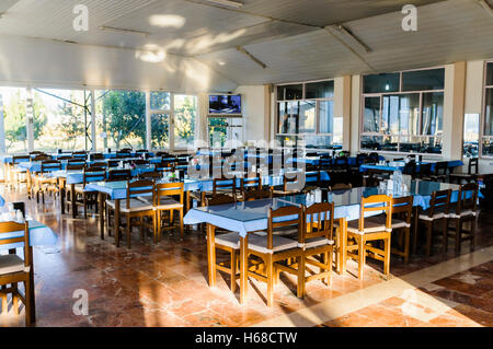 Typische roadside Café Restaurant in der Türkei Stockfoto