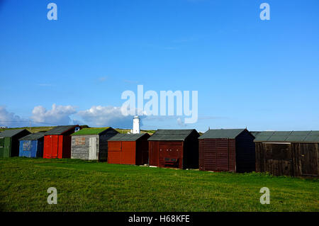 Alter Leuchtturm und Fischer Hütten in Portland Stockfoto