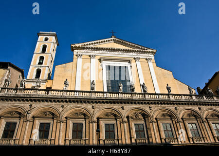 Die Kirche der zwölf heiligen Apostel, Barock, Architekten Baccio Pontelli, Carlo Rainaldi, Carlo Fontana, 1714, Rom, Italien Stockfoto