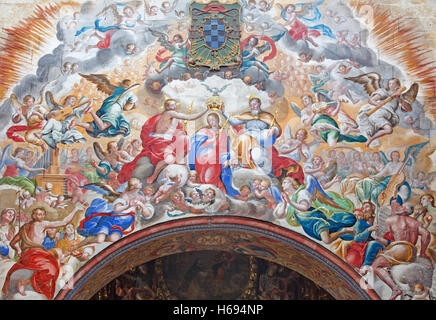 Salamanca - das Fresko der Krönung der Jungfrau Maria von Antonio de Villamor (1661-1729) im Kloster Convento de San Esteban Stockfoto