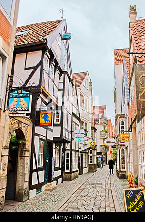 Der Schnoor ist eine Nachbarschaft in das mittelalterliche Zentrum der Stadt, heute berühmten Touristenattraktion mit Souvenir-shops Stockfoto