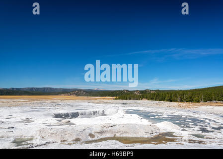 Atemberaubende Landschaft im Yellowstone National Park im Bereich Fountain Paint Pot genommen Stockfoto