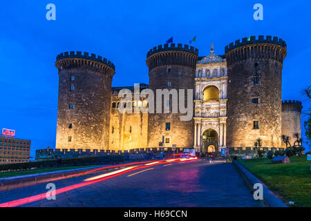 Castel Nuovo (neue Burg) in Neapel, Italien Stockfoto