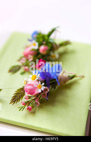Blume, Strauß, Boutonniere, Kleid, Braut, Bräutigam, Hochzeit, Ehe, Ehe, Ehe, Ehe, Ehe, Ehe, verheiratet Stockfoto