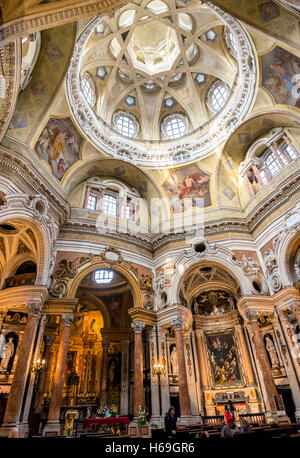 Königliche Kirche von San Lorenzo Interieur in Turin, Italien. Stockfoto