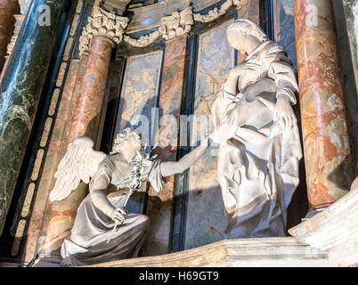 Königliche Kirche von San Lorenzo Innenraum Detail in Turin, Italien. Stockfoto