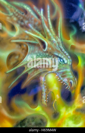 Beten gemalt Volkswagen Camper van 'Fire Dragon atmen' Stockfoto