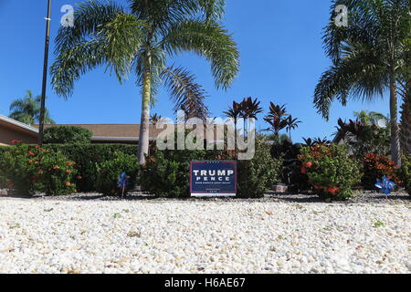 Apollo Beach, FL, USA. 20. Oktober 2016. Ein Zeichen für republikanische Präsidentschaftskandidat Donald Trump Apollo Beach, USA, 20. Oktober 2016 entnehmen. Foto: MAREN HENNEMUTH/Dpa/Alamy Live News Stockfoto