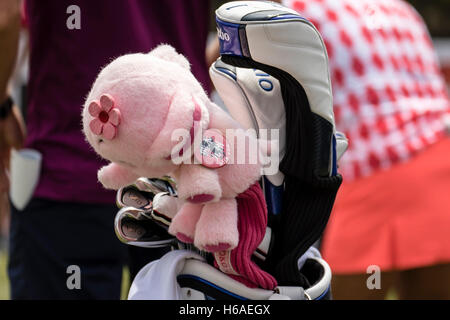 Kuala Lumpur, Malaysia. 26. Oktober 2016. Golfer-Tasche in Praxis bei LPGA Malaysia 2016 Championship Golfplatz TPC Kuala Lumpur (TPCKL) grün. Bildnachweis: Danny Chan/Alamy Live-Nachrichten. Stockfoto