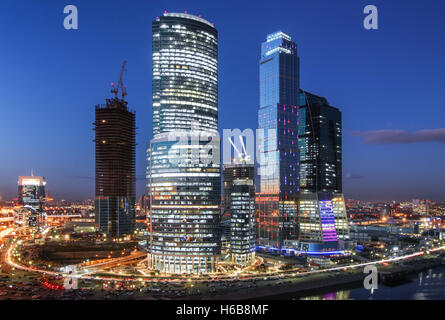 Moskau internationales Geschäftszentrum Moscow City bei Nacht Stockfoto