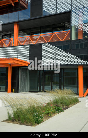 Neubau, komplexe Gehäuse HereEast und BT-Sport von der Queen Elizabeth Olympic Park in London, Vereinigtes Königreich. Stockfoto