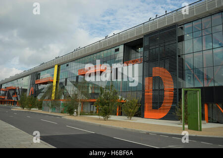 Neues Gebäude komplexe Gehäuse HereEast von der Queen Elizabeth Olympic Park in London, Vereinigtes Königreich. Stockfoto