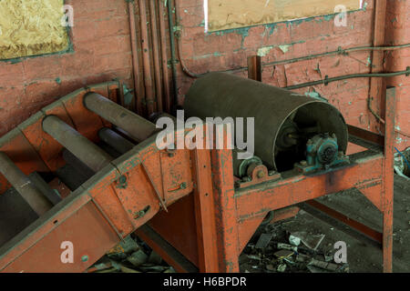 In der nun verlassenen Falcon Keramik, Stoke-on-Trent, Staffordshire, UK Stockfoto