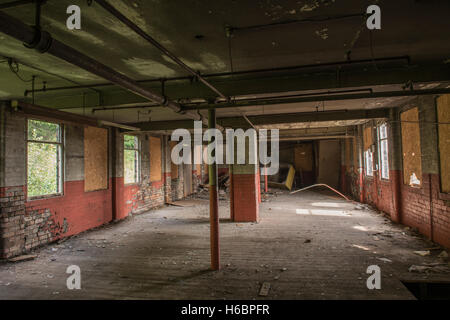 In der nun verlassenen Falcon Keramik, Stoke-on-Trent, Staffordshire, UK Stockfoto