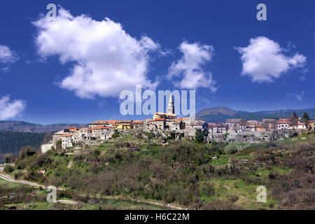 Kleine Altstadt von Buzet in Istrien, Kroatien Stockfoto