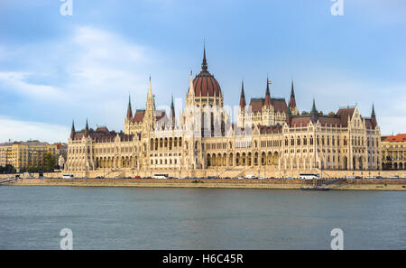Parlamentsgebäude und die Donau, Budapest, Ungarn Stockfoto