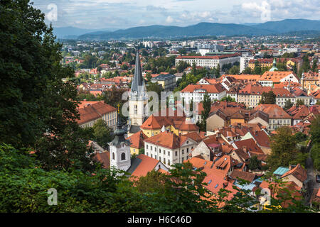 Panoramische Luftaufnahme des Ljualjana, der Hauptstadt Sloweniens Stockfoto