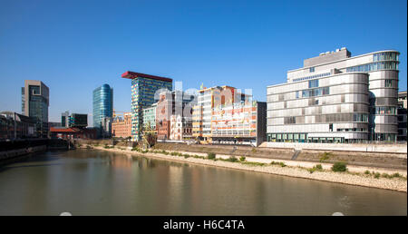 Europa, Deutschland, Düsseldorf, Medienhafen (Medienhafen). Stockfoto