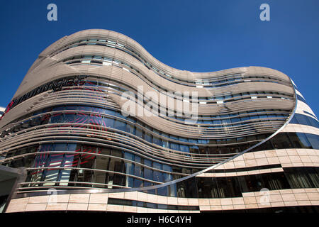 Europa, Deutschland, Düsseldorf, das Gebäude Kö-Bogen von Architekt Daniel Libeskind. Stockfoto