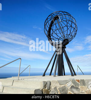 Nordkap, Norwegen - Welt-Denkmal am Nordkap, dem nördlichsten Punkt Europas Stockfoto