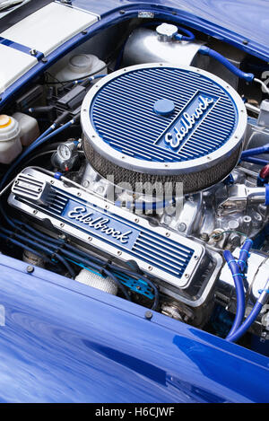 Edelbrock Motor in einem Auto AC Cobra Stockfoto