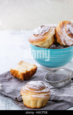 Moderne Gebäck cruffins Stockfoto