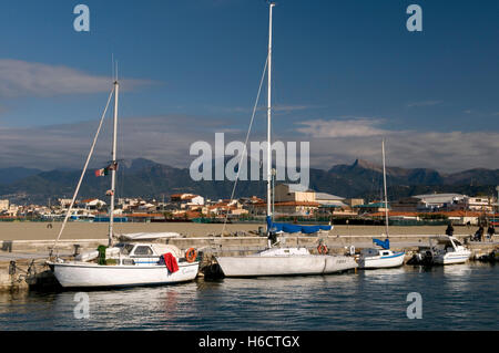 Hafen von Viareggio, Versilia, Riviera, Toskana, Italien, Europa Stockfoto