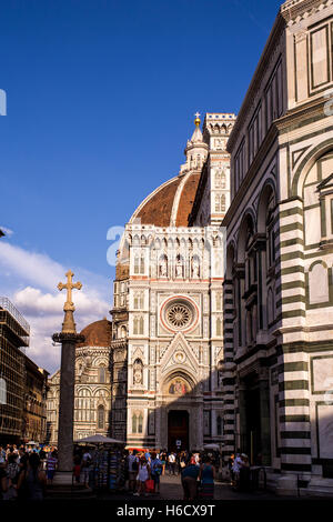 Santa Maria del Fiore, Florenz Kuppel, Italien vertikale schießen Stockfoto