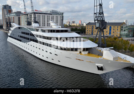 Das Sunborn Yacht Hotel am Royal Victoria Dock in Londons Docklands Stockfoto