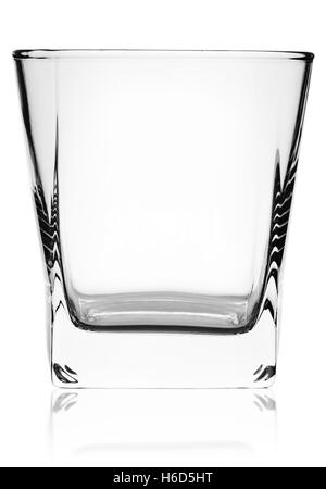 Leeres Glas Whiskey isoliert auf weißem Hintergrund Stockfoto