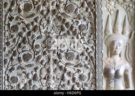 Dekorative Bas-Relief, mit Aspara, Khmer Architektur, Angkor Wat, Kambodscha Stockfoto