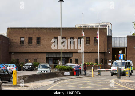 Eingang in das Gefängnis von HMP Cardiff Cardiff Wales Großbritannien Stockfoto