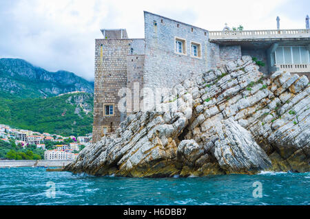 Das Franchise 5-Sterne-Hotel der internationalen Gruppe von Aman Resorts, befindet sich auf der Insel Sveti Stefan, Montenegro. Stockfoto