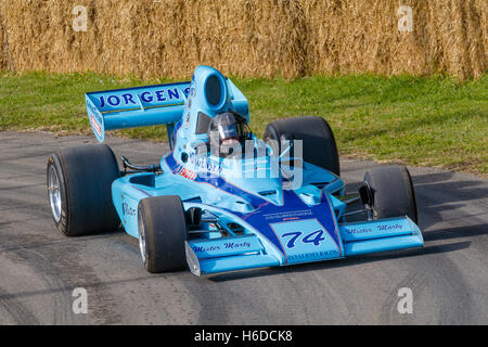 1974 Eagle-Chevrolet 755 mit Fahrer Frank Lyons auf die 2016 Goodwood Festival of Speed, Sussex, UK. Ex-James Hunt Auto. Stockfoto