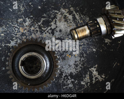 27. Oktober 2016 - Zahnräder Nahaufnahme auf Rustick Hintergrund (Credit-Bild: © Igor Golovniov über ZUMA Draht) Stockfoto